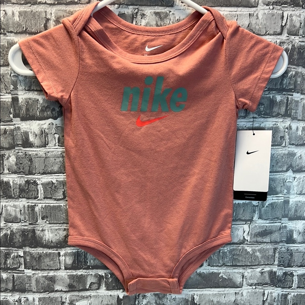 NWT baby girls Nike onesie